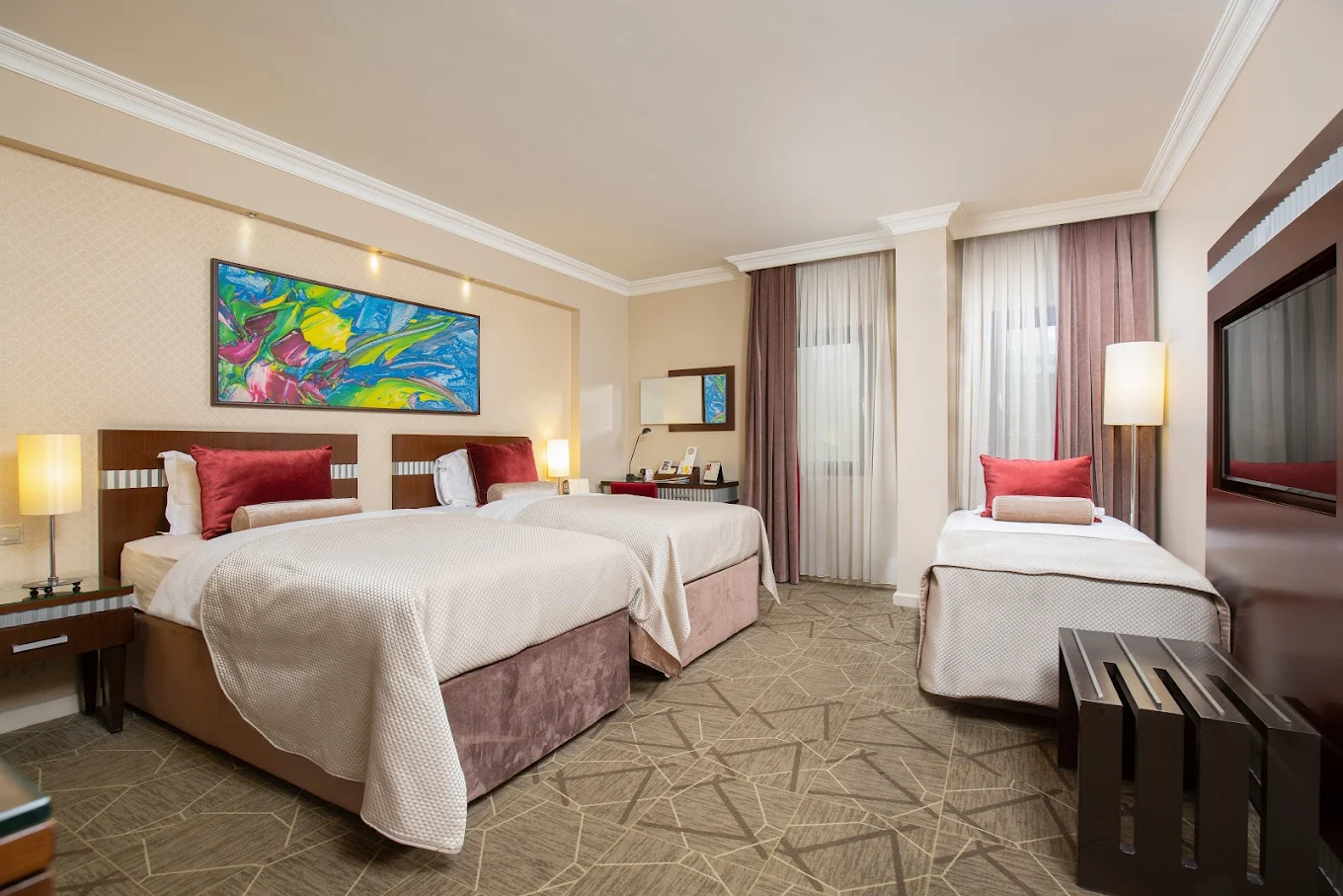 Almira Hotel - Image 3